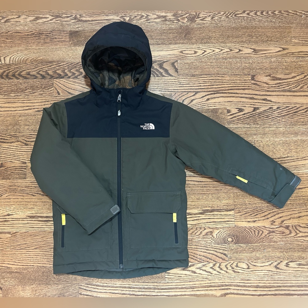 Boys size 7/8 The North Face winter coat